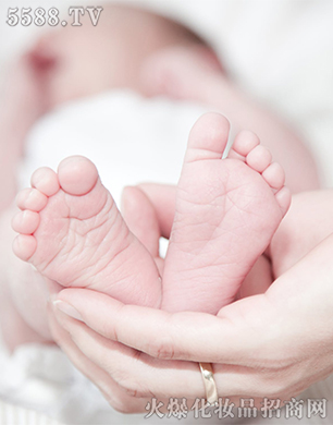 �V���B(y��ng)�ͽ����Ļ��������޹�˾���ٻ���r�a(ch��n)�󿵏��Ŀ7����