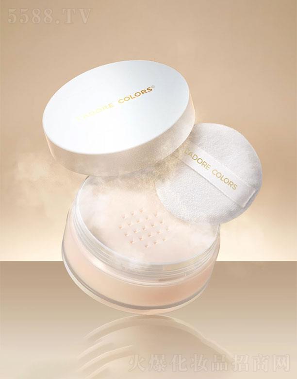 �ɶ���ɫ�Q(m��o)�����޹�˾����ɫ�z�q����ɢ��