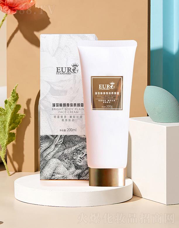 ���ϚW��(bi��o)���yƷ���޹�˾���W��(bi��o)�貟�����w���˪