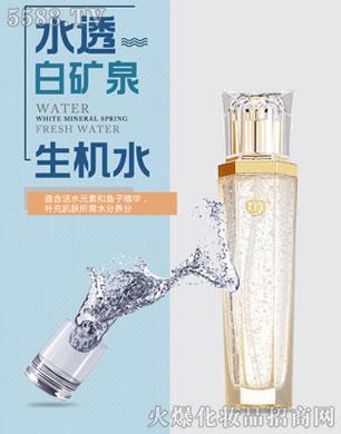 �C��ѩ�wˮ͸�׵VȪ���Cˮ