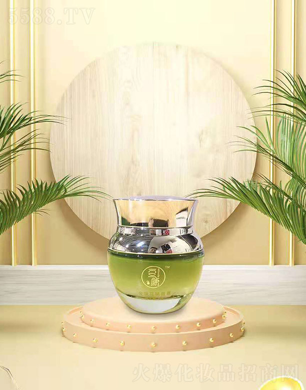 �������y���˪