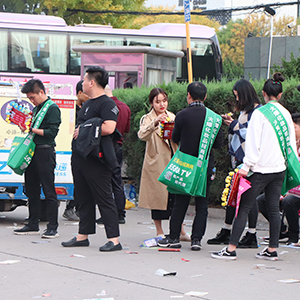 ֻ��ƴ���������M(j��n)ȡ�����ڳ�Խ�����쾫Ӣ����