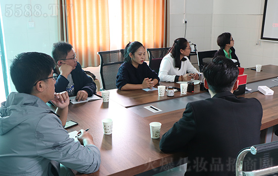 火爆開展客戶培訓(xùn)服務(wù) 火爆開展客戶培訓(xùn)服務(wù)