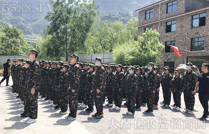 ���߼tɫ֮·�����ټtɫ����