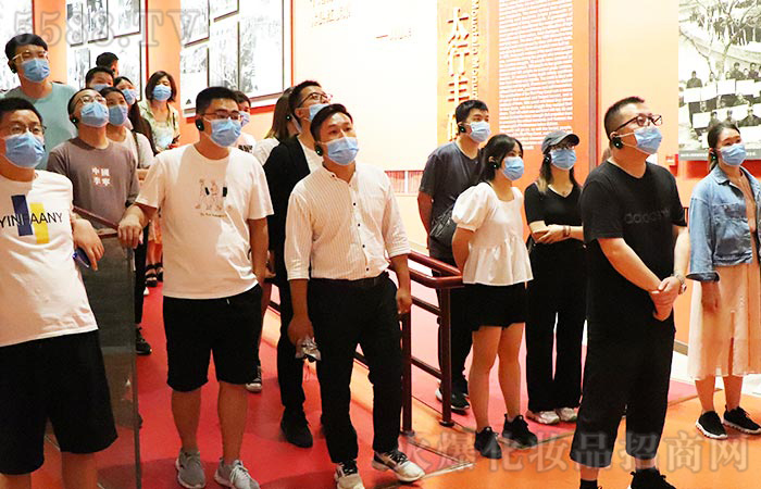 上一秒的最高點(diǎn),只是你下一秒的起點(diǎn) 上一秒的最高點(diǎn),只是你下一秒的起點(diǎn)