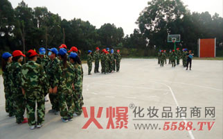 火爆網(wǎng)絡(luò)拓展訓練之共建家園