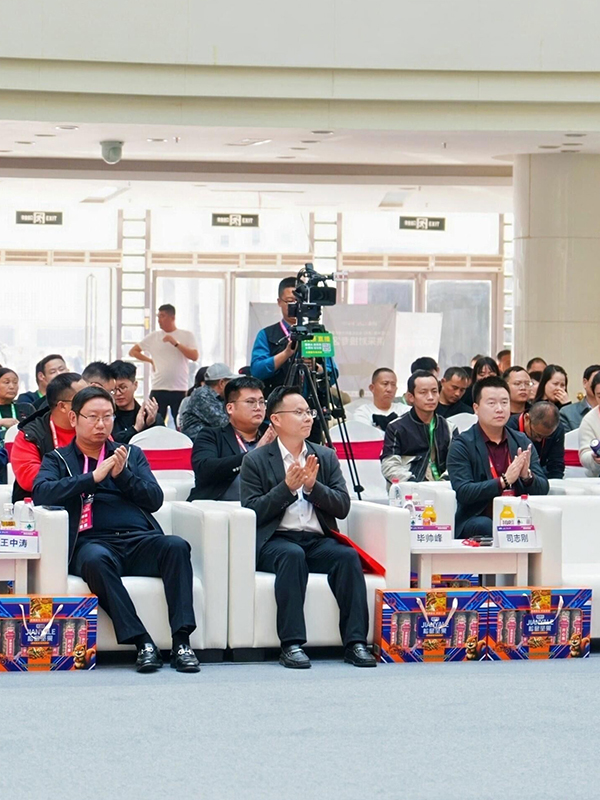 �¾��𱬾W(w��ng)����18����