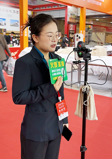 �¾��𱬾W(w��ng)����18����