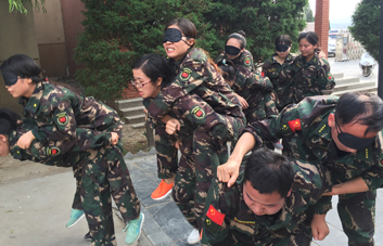 朋友一生一起走，那些日子不再有