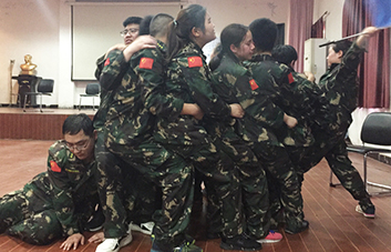 團(tuán)結(jié)一致，同心同德。