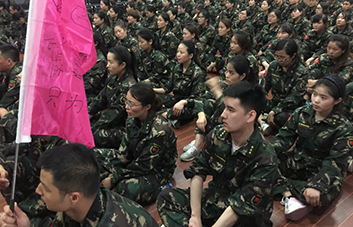 競(jìng)爭(zhēng)無(wú)處不在，競(jìng)爭(zhēng)是完善自我，讓人向上的不竭動(dòng)力！