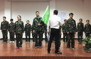 成王敗寇，再辣的青椒、再冷的冰水甘心承受！