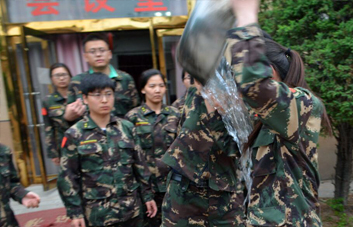 失敗并不可怕，可怕的是你失去面對(duì)失敗的勇氣！