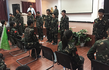 不全力以赴，不積極進(jìn)取，必將被淘汰出局！