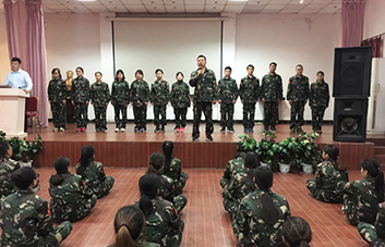 干部招聘，領(lǐng)袖現(xiàn)場(chǎng)兌現(xiàn)承諾！