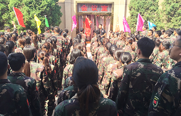 領(lǐng)導(dǎo)者是團(tuán)隊(duì)的核心，一言一行都是表率！