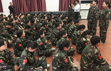 干部招聘，領(lǐng)袖現(xiàn)場(chǎng)兌現(xiàn)承諾！