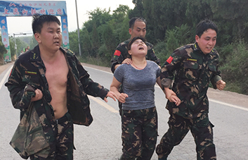 15公里徒步磨礪，火爆網(wǎng)鑄就精英團(tuán)隊(duì)挑極限！