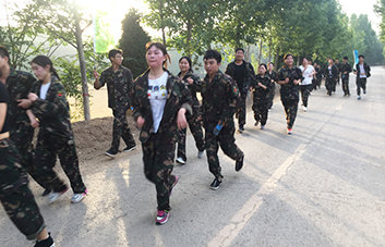 火爆人不拋棄、不放棄、勇往直前！